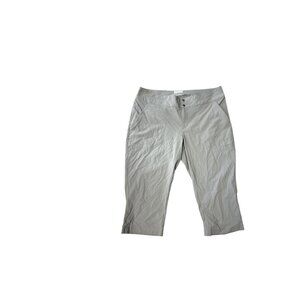 Columbia Women's Active Fit Omni-Shield Pull-On Capri Pants